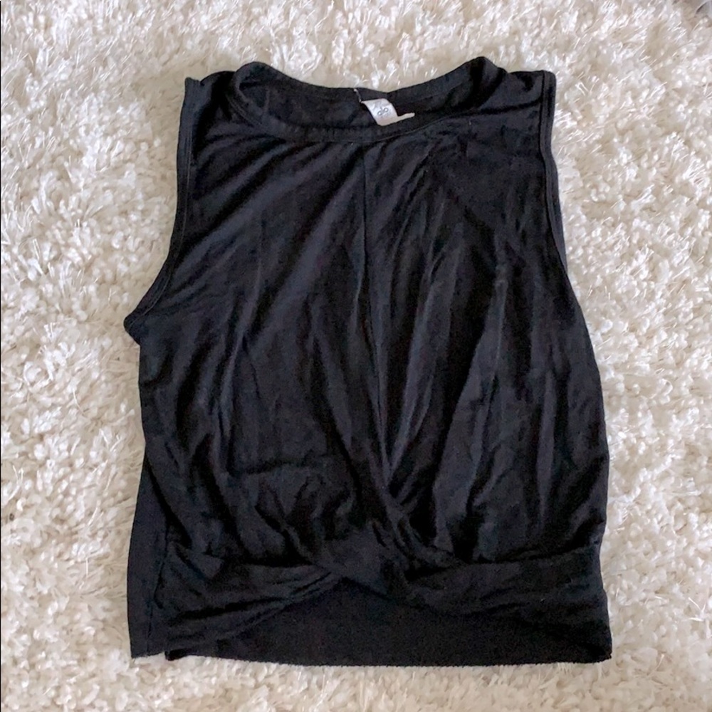 Alo Yoga cover tank.